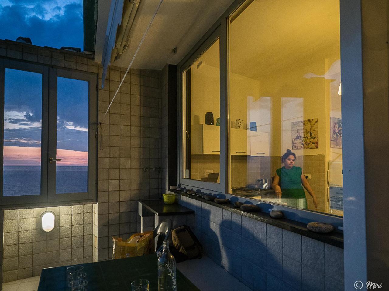 Unda De Ma Sea View Terrace Apartment Вернаца Екстериор снимка